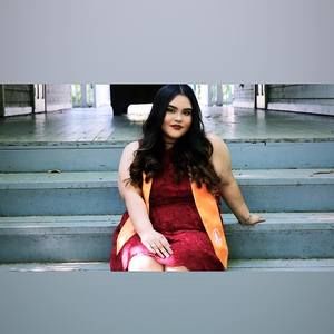 Meet your Posher, Alejandra